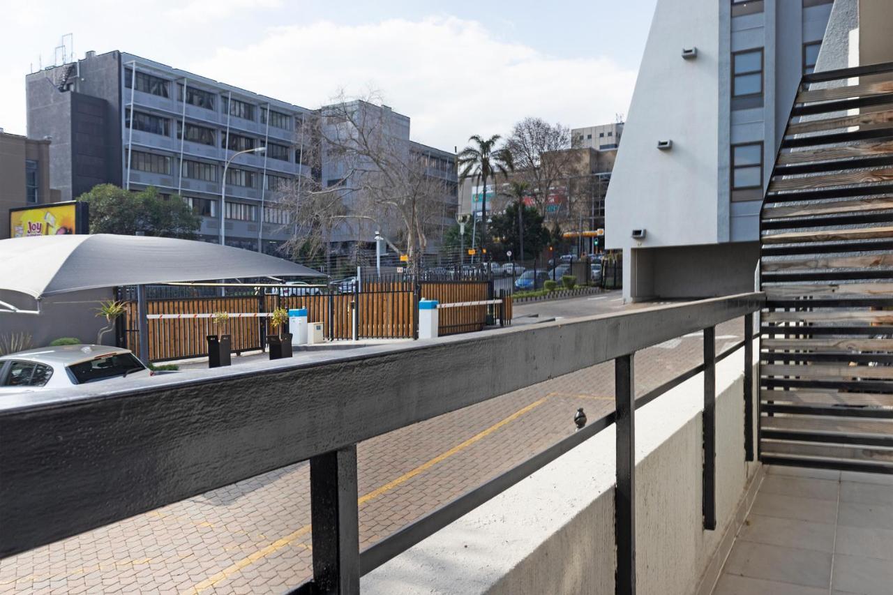 Urban Oasis Apartments At The Bolton جوهانسبورغ المظهر الخارجي الصورة